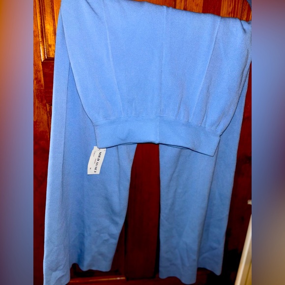 Blue two piece set - Picture 2 of 3